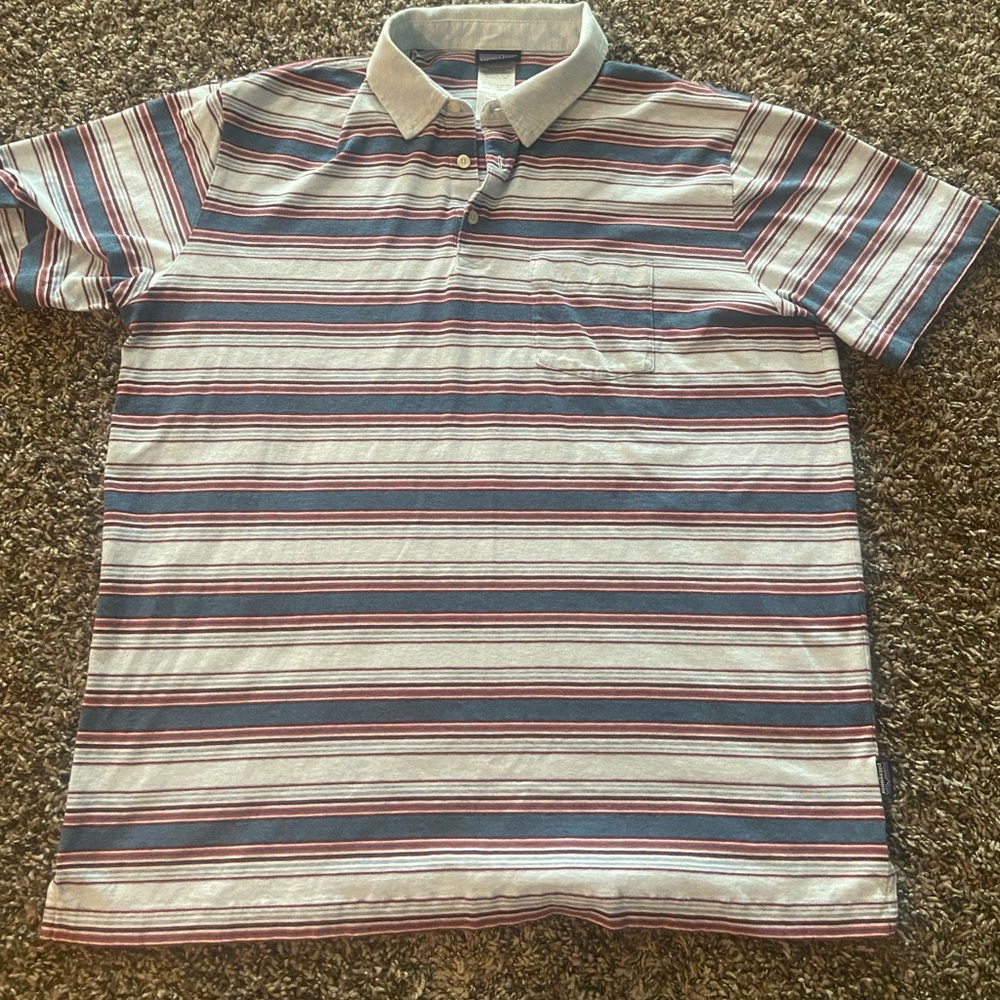 Men’s short sleeve Patagonia polo shirt